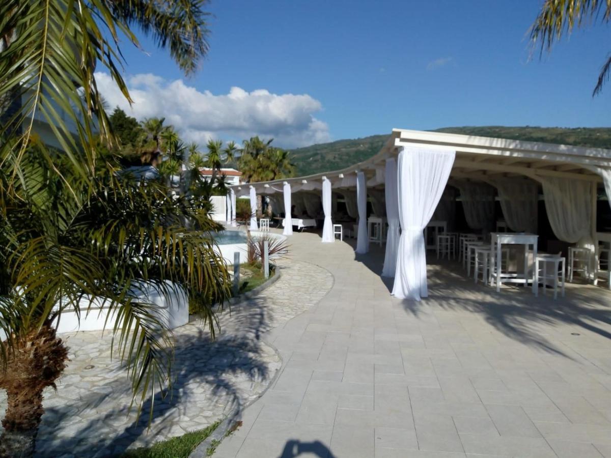 Sunshine Club Hotel Centro Benessere Ricadi Exteriör bild